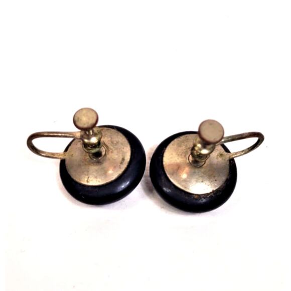Vintage Classic Black Glass Button Style Screw Back Earrings 1/2" Estate Jewelry - Picture 4 of 5
